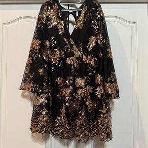 Elegant Black and Gold Long Sleeve Dress